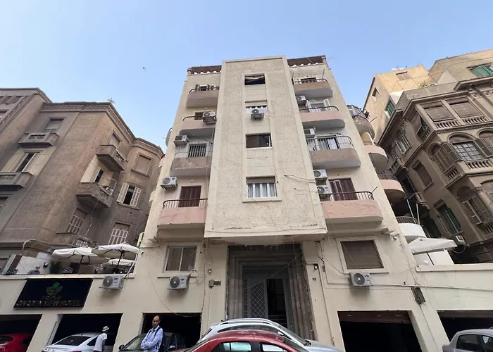 Triple Garden Studios And Apartments